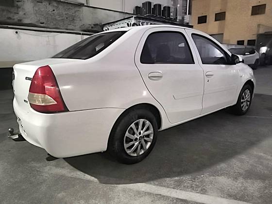 TOYOTA ETIOS 1.5 XS SEDAN 16V FLEX 4P MANUAL TOYOTA ETIOS 1.5 XS SEDAN 16V FLEX 4P MANUAL